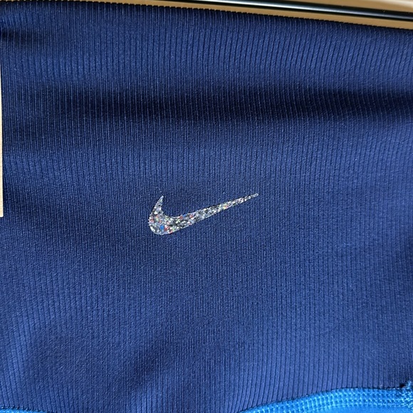 Nike Yoga Women's Mid-Rise 7/8 Leggings - Picture 11 of 13